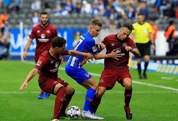 九州娱乐-南安普敦主场失利，保级形势严峻