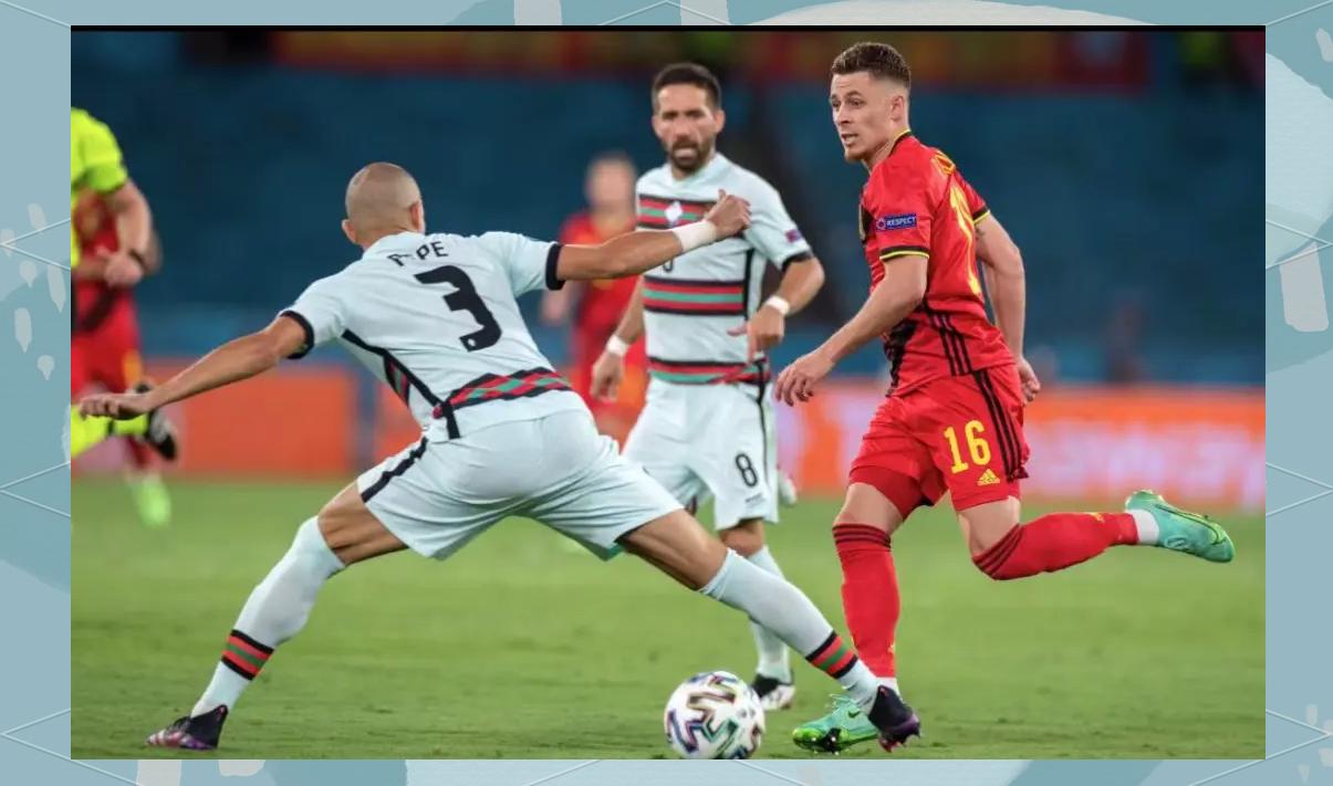 圣埃蒂安队调整战术，成功击败对手在法国甲级联赛中获得胜利的简单介绍