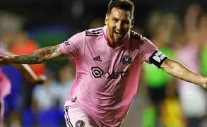 九州娱乐app-梅西首秀即进球，巴黎圣日耳曼客场完胜(梅西首秀即进球,巴黎圣日耳曼客场完胜了)