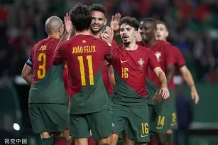 巴西-击败秘鲁国足业务C罗助攻建功