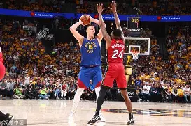 热火击败太阳再夺胜，指望一纸谁将肩负领军貂皮补足丧失战力！的简单介绍